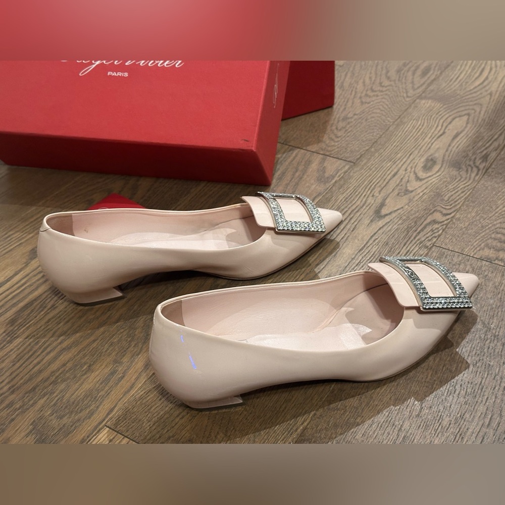 Roger Vivier Blush Pink Crystal-Embellished Pointed Toe Flats - Picture 7 of 8